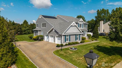 16 Bodine Dr, Cranbury, NJ, 08512-3159 | Card Image