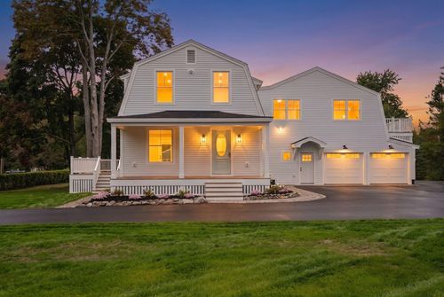 87 Depot Rd, Falmouth, ME, 04105-1205 | Card Image