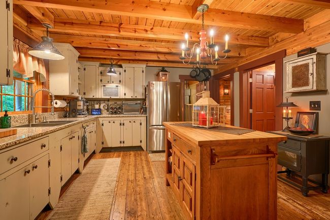7 Whiskey Run Rd, Home with 2 bedrooms, 2 bathrooms and 2 parking in Chillicothe OH | Image 4