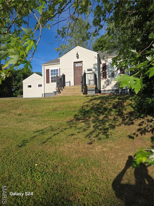 809 Richeson Rd, Potosi, MO, 63664-1651 | Card Image