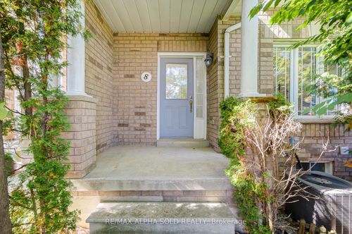 8 Forestwood St, Richmond Hill, ON, L4S2K3 | Card Image