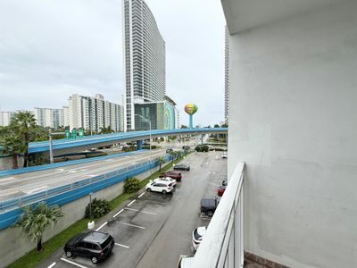 435 - 1801 S Ocean Drive, Condo with 1 bedrooms, 1 bathrooms and null parking in Hallandale Beach FL | Image 2