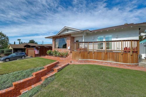 1166 Agate St, San Diego, CA, 92109-1219 | Card Image