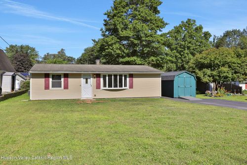 7 Country Club Dr, Mount Marion, NY, 12456-6004 | Card Image