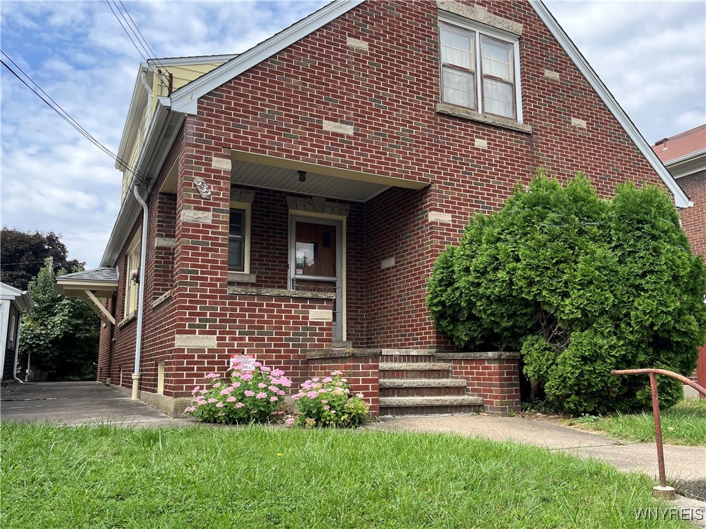 16th St, Niagara Falls, NY 14301