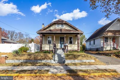 114 Singley Avenue, House other with 3 bedrooms, 2 bathrooms and null parking in RUNNEMEDE NJ | Image 1