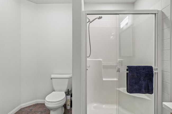 5 - 2 Aspen Glen, Home with 4 bedrooms, 4 bathrooms and 5 parking in Canmore AB | Image 34
