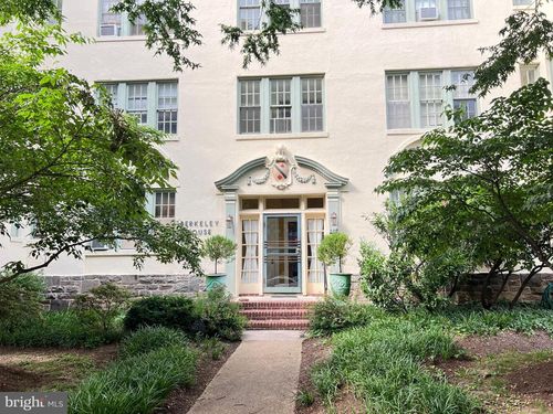 1b-102 W 39th Street, BALTIMORE, MD, 21210 | Card Image