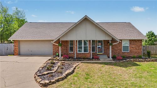 2612 W Chateau Dr, Rogers, AR, 72758-3971 | Card Image