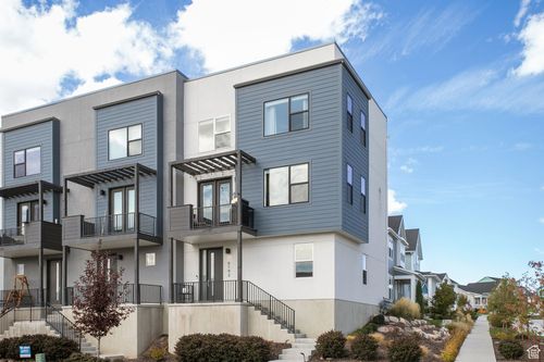 6192 W South Jordan Pkwy, South Jordan, UT, 84009-1384 | Card Image