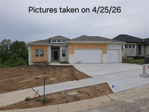 11216 S Gleason Rd, Olathe, KS, 66061 | Card Image
