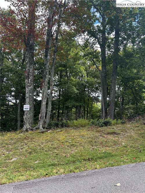 405 Firethorn Trl, Blowing Rock, NC, 28605-6444 | Card Image
