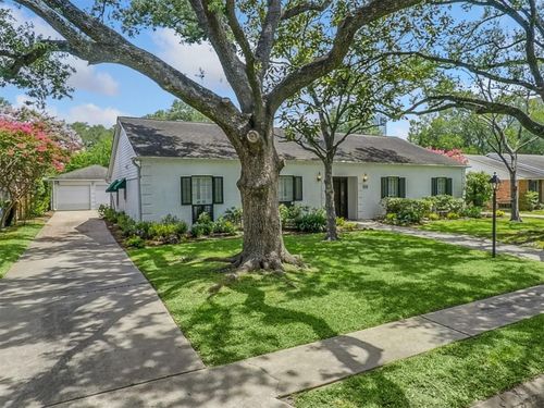 10610 Piping Rock Ln, Houston, TX, 77042-2823 | Card Image