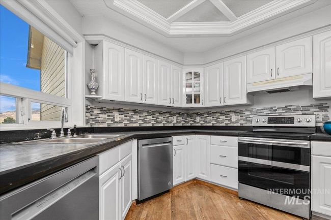 378 E Black Canyon Hwy, House other with 5 bedrooms, 2 bathrooms and null parking in Emmett ID | Image 14