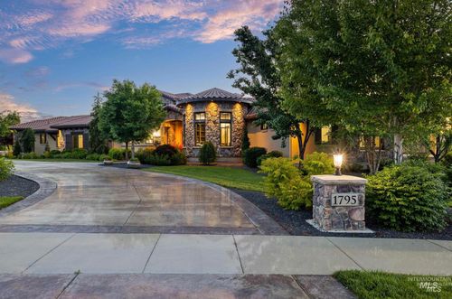 1795 N Moon Bello Way, Eagle, ID, 83616-6996 | Card Image