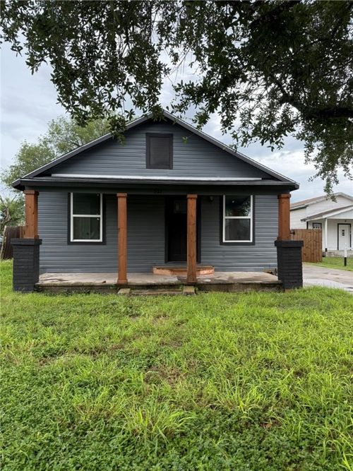 521 W Fordyce Ave, Kingsville, TX, 78363-5345 | Card Image