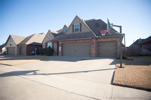 18628 43rd Pl, Tulsa, OK, 74134-6000 | Card Image