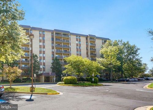 318-3101 S Manchester St, FALLS CHURCH, VA, 22044-2725 | Card Image