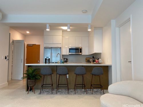 apt-3709-629 Keeaumoku St, Honolulu, HI, 96814-3637 | Card Image