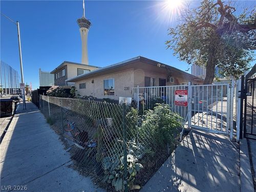 6-239 W Philadelphia Ave, Las Vegas, NV, 89102-2902 | Card Image