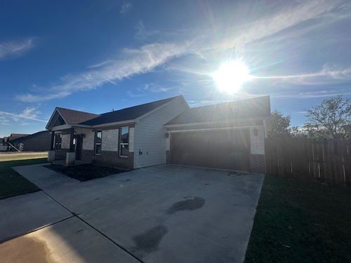 2405 Creek Dr, Granbury, TX, 76048-6534 | Card Image