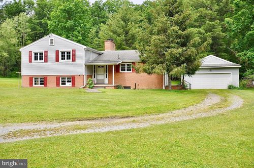 682 Decker Hollow Rd, Tyrone, PA, 16686-2517 | Card Image