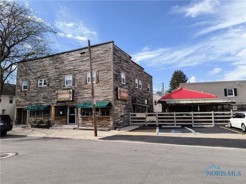 102 W Main St, Haskins, OH, 43525-9546 | Card Image