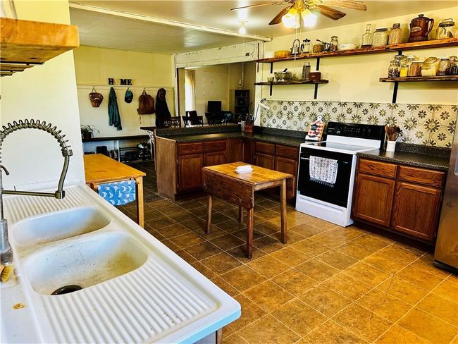 8889 Ne Highway 52, House other with 3 bedrooms, 1 bathrooms and null parking in Windsor MO | Image 9