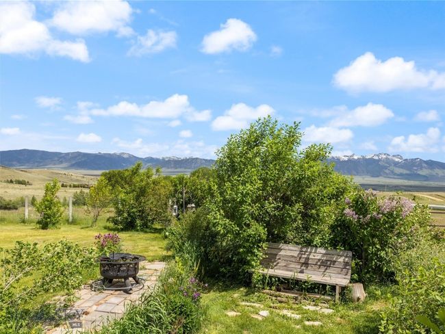 106 Two Bumps Loop E, House other with 3 bedrooms, 2 bathrooms and null parking in Ennis MT | Image 43