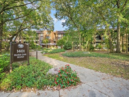 114b-1401 Burr Oak Rd, Hinsdale, IL, 60521-2943 | Card Image