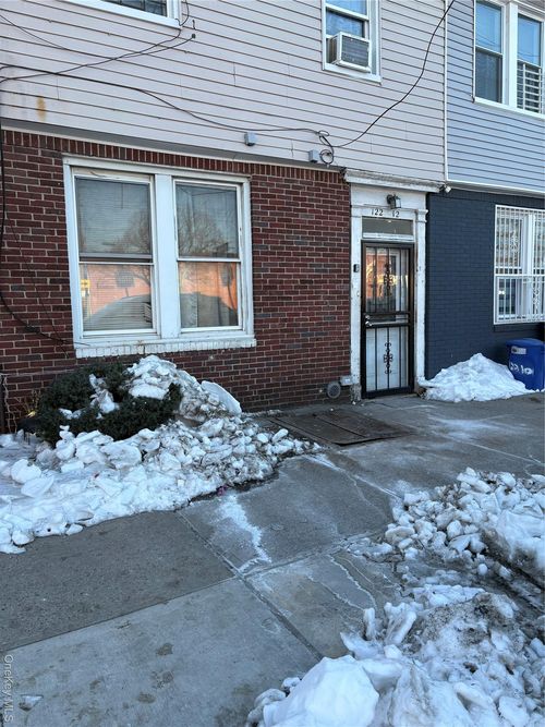 12212 Montauk St, Springfield Gardens, NY, 11413-1034 | Card Image
