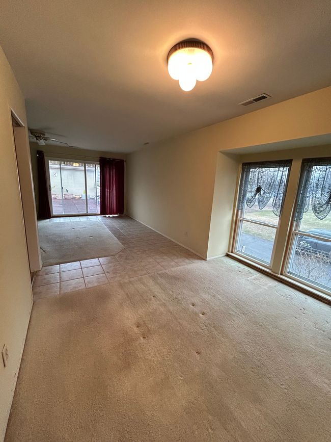 APT-21 - 8127 Colony Dr, Condo with 2 bedrooms, 2 bathrooms and null parking in Grosse Ile MI | Image 6