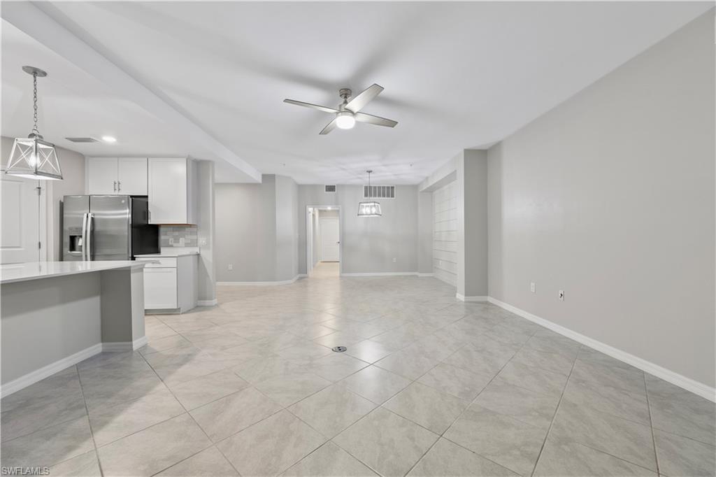 Residential in AVE MARIA 4