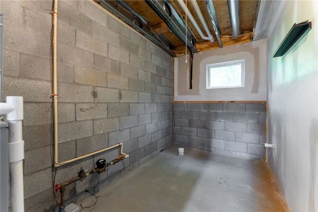 206 Mountain Dr, Townhouse with 3 bedrooms, 3 bathrooms and 2 parking in Carnegie PA | Image 27