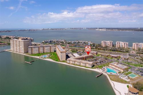 324-5020 Brittany Dr S, ST PETERSBURG, FL, 33715-1604 | Card Image