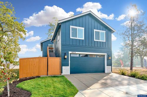 967 Park Ave Ne, Salem, OR, 97301-2839 | Card Image