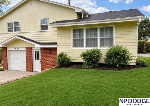 7624 Nebraska Ave, Omaha, NE, 68134-2159 | Card Image