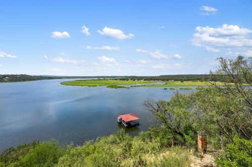 335 Harbor Dr, Spicewood, TX, 78669-3154 | Card Image