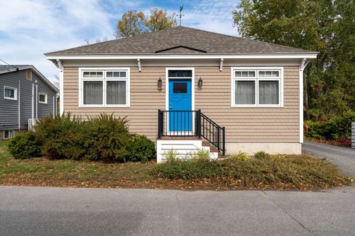 59 Water Street, Brunswick, ME, 04011 | Card Image