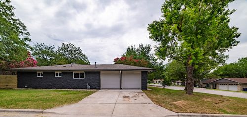 7300 Fred Morse Dr, Austin, TX, 78723-1613 | Card Image
