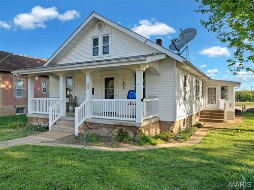 609 W Madison Ave, Owensville, MO, 65066-1611 | Card Image