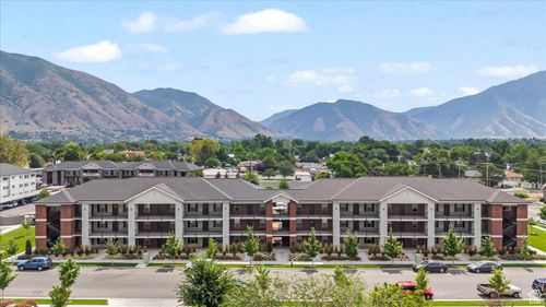 a305-675 S 100 W, Springville, UT, 84663-1838 | Card Image