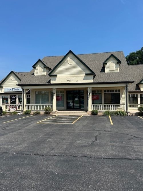 5714 S Il Route 31, Crystal Lake, IL, 60014-4520 | Card Image