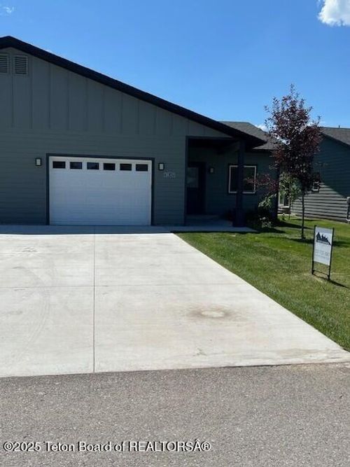 2-310 Buffalo Dr, Alpine, WY, 83128 | Card Image