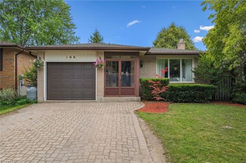 166 Winding Way, Kitchener, ON, N2N1N5 | Card Image