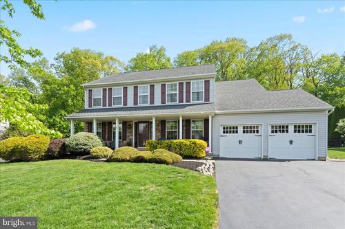 3938 Miriam Dr, DOYLESTOWN, PA, 18902-9180 | Card Image
