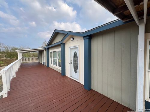 862 Wetz Rd, Marion, TX, 78124-2055 | Card Image