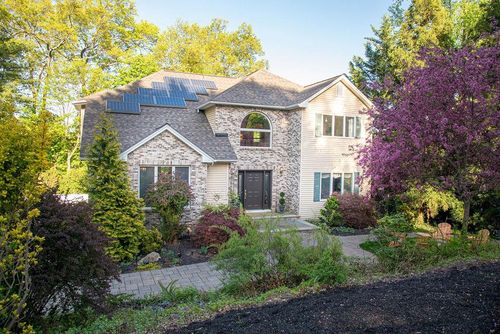 50 Noyes St, Pearl River, NY, 10965-2924 | Card Image