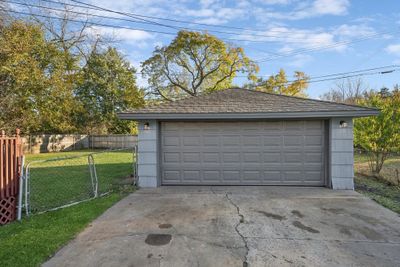 2 car Garage | Image 3