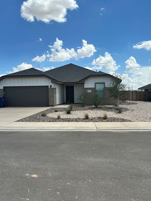 8104 E County Road 115, Midland, TX, 79706-2691 | Card Image